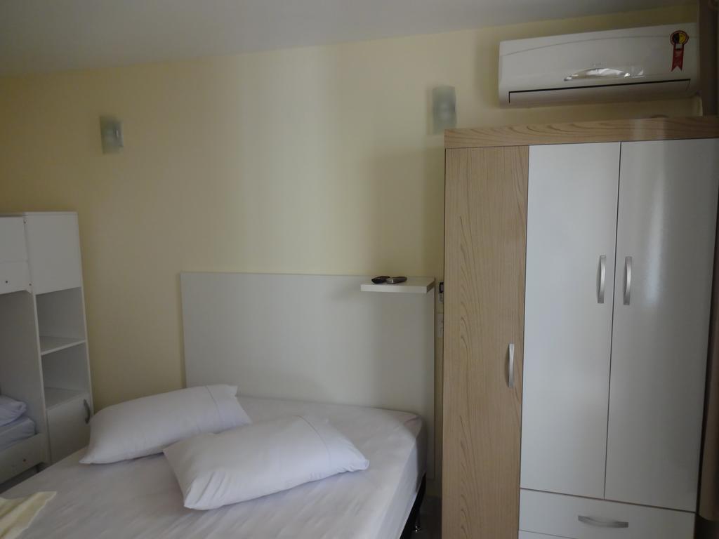 Apto E Suites Praia Do Itapocoroi Пеня Екстериор снимка