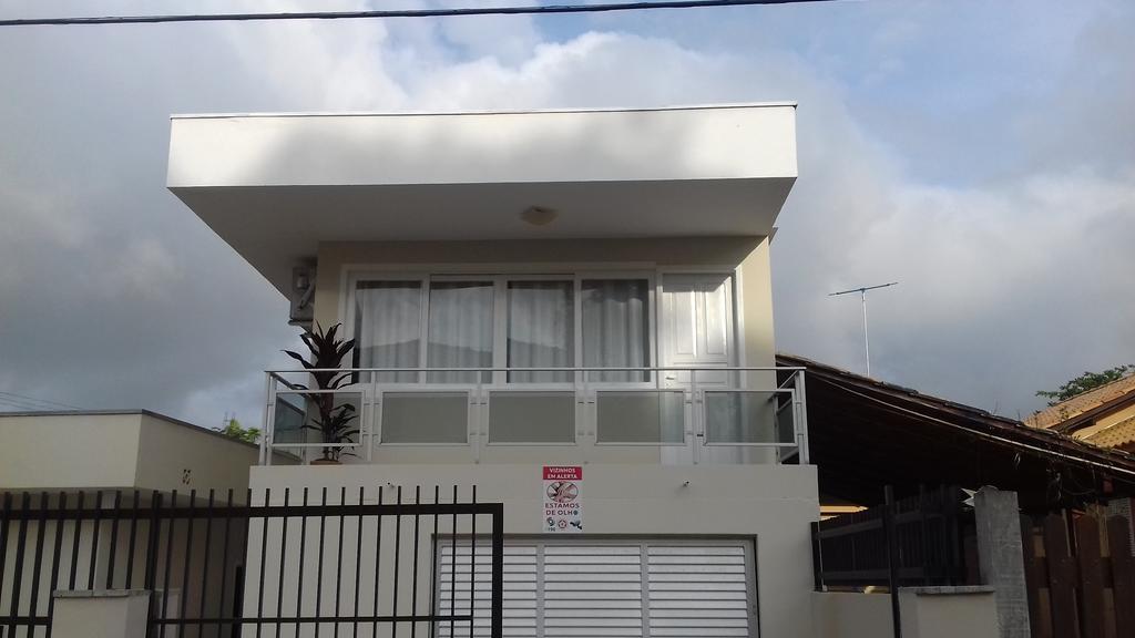 Apto E Suites Praia Do Itapocoroi Пеня Екстериор снимка